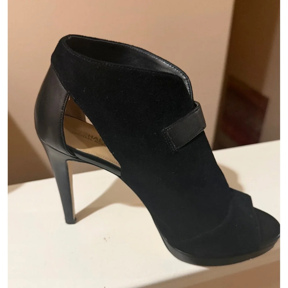Michael Kors Black Suede Leather Peep Toe Buckle High Heel Bootie 10 Luxury